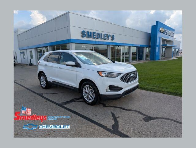 2024 Ford Edge SEL in White — front three-quarter view