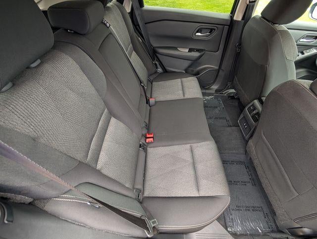 2025 Nissan Rogue — detail view