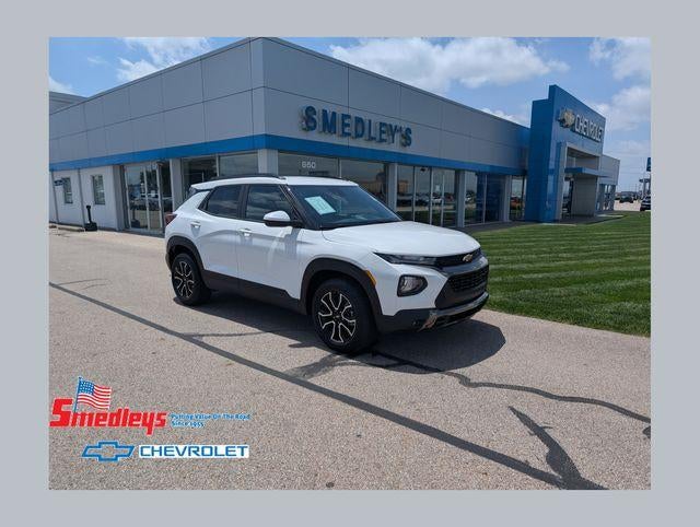 2023 Chevrolet Trailblazer ACTIV in Summit White — front three-quarter view