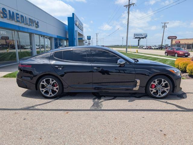 2018 Kia Stinger — side profile view
